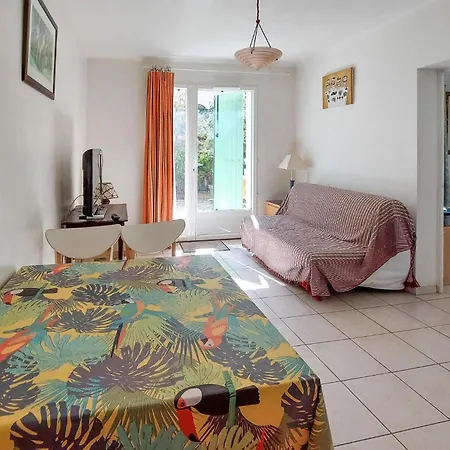 아파트 1 Bedroom In